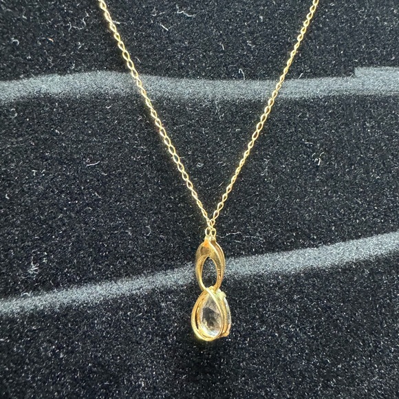 14KT Yellow Gold Solitaire Teardrop Aquamarine Pendant Necklace - Picture 5 of 8